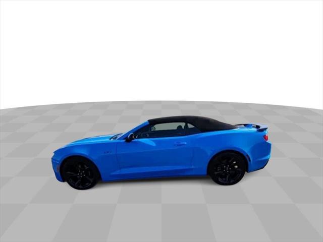 2022 chevrolet camaro rwd convertible lt1