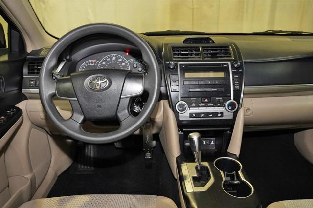2012 toyota camry se