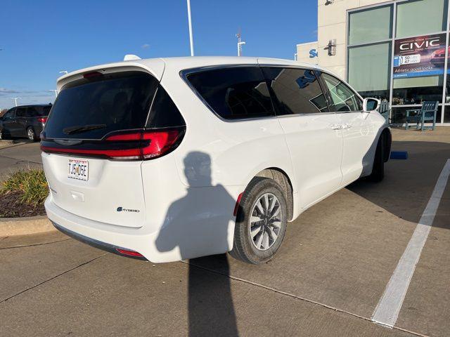 2022 chrysler pacifica hybrid touring l