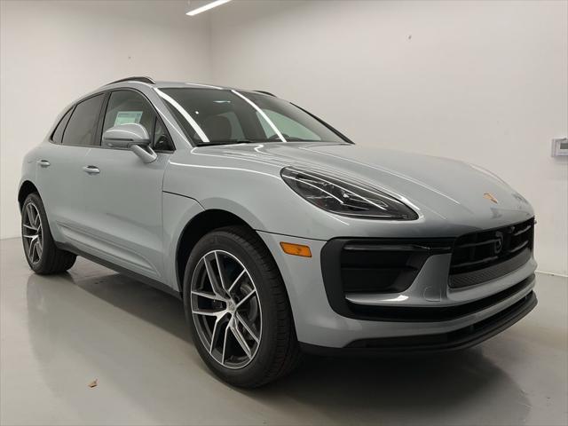 2024 porsche macan base