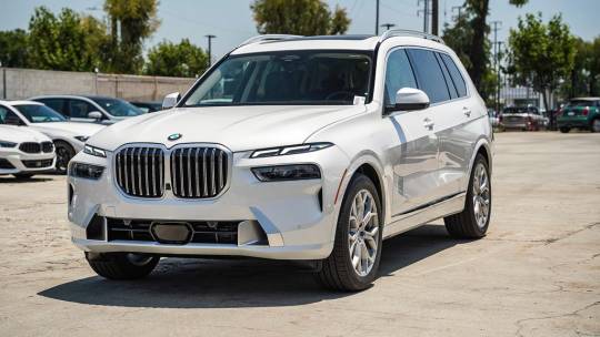 2025 BMW X7