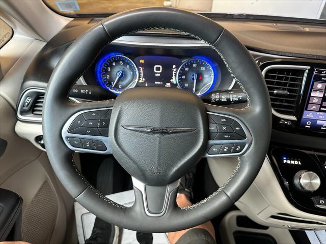 2022 chrysler pacifica touring l