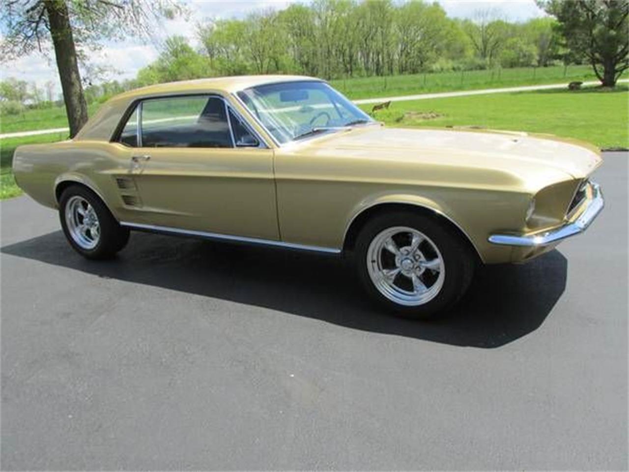 1967 ford mustang