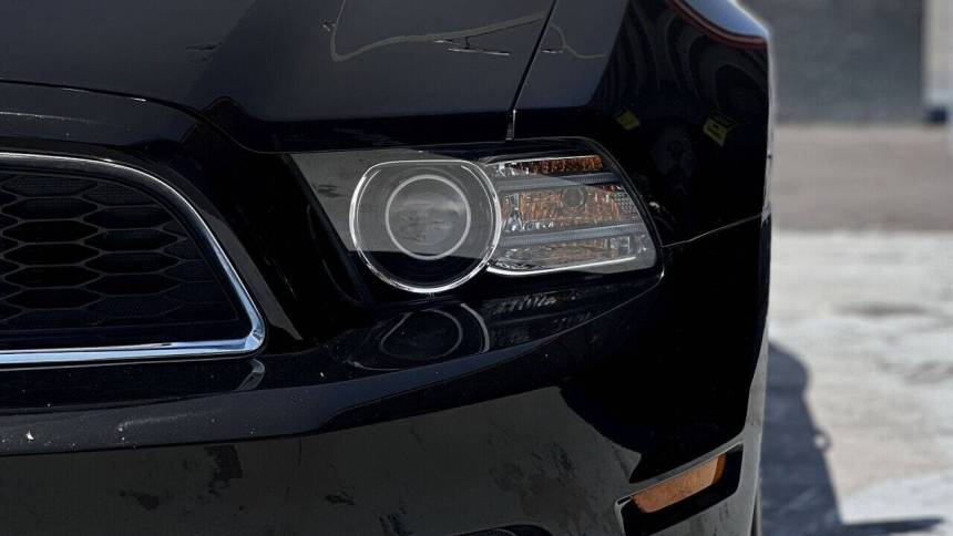 2013 ford mustang v6