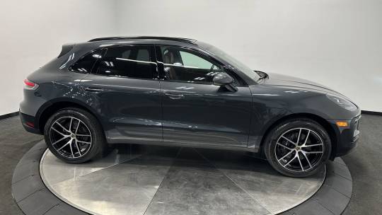 2022 Porsche Macan