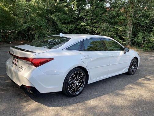 2019 toyota avalon in minneapolis, minnesota