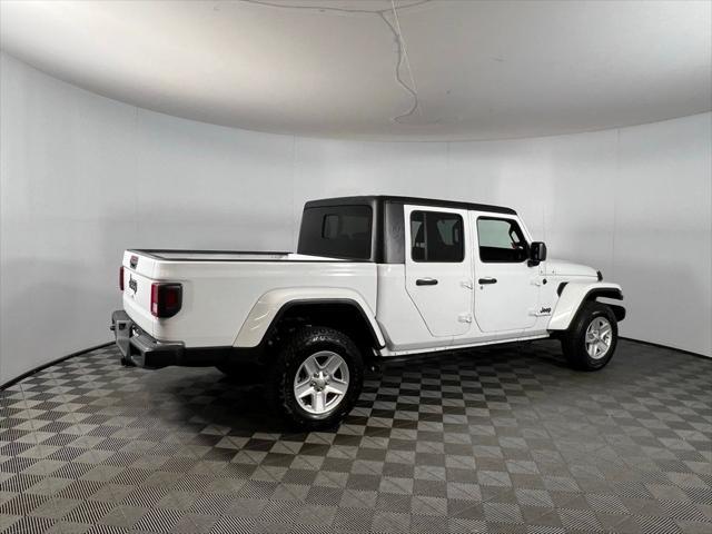 2022 jeep gladiator sport s