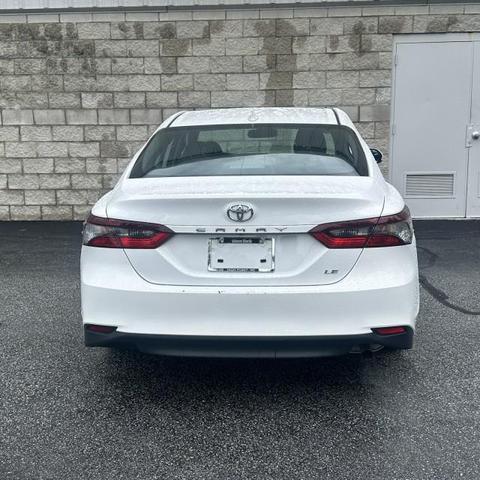 2023 toyota camry le