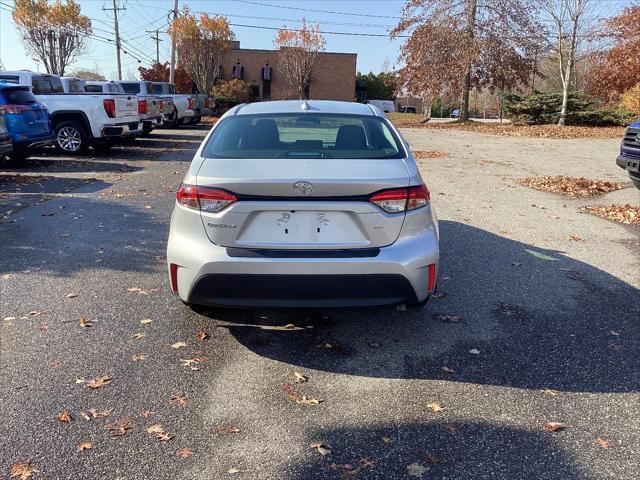 2024 toyota corolla le