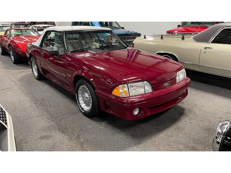 1990 ford mustang gt