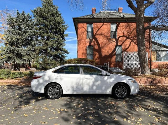 2017 toyota camry se