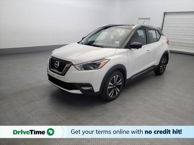 2019 nissan kicks sr