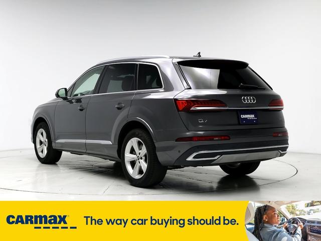 2023 audi q7 premium plus