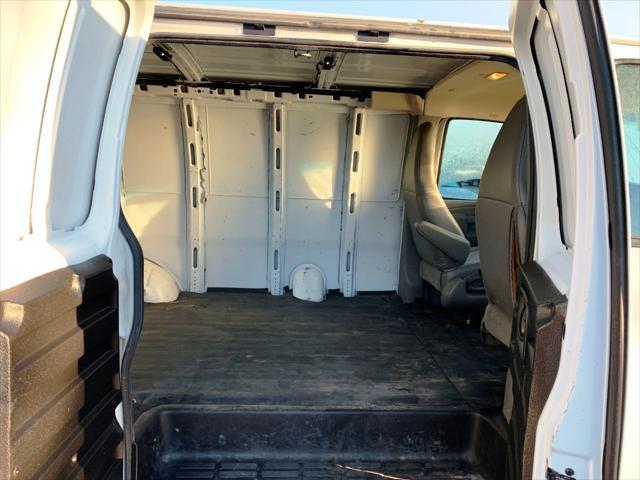 2017 gmc savana 2500 work van