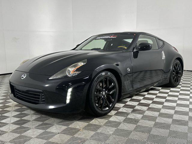 2019 nissan 370z base