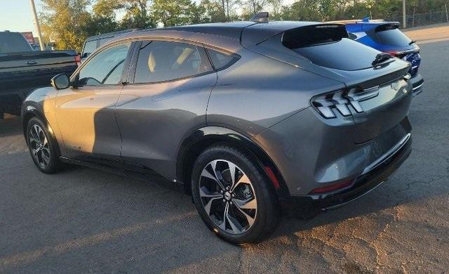 2021 ford mustang mach-e premium