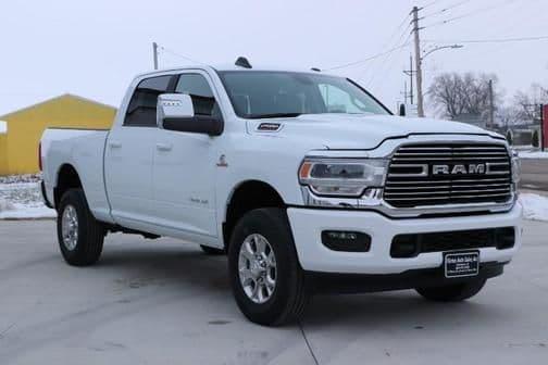2024 ram 2500 laramie crew cab swb 4wd in clarence, iowa