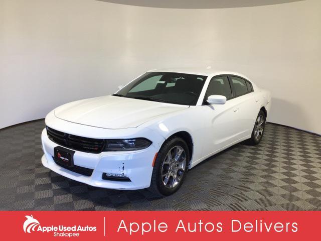 2016 dodge charger sxt