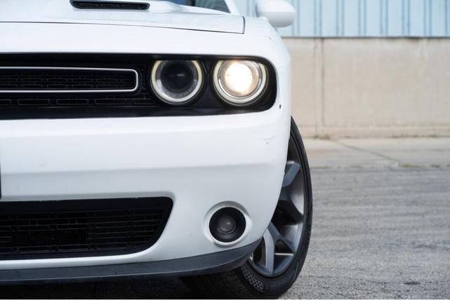 2018 dodge challenger sxt