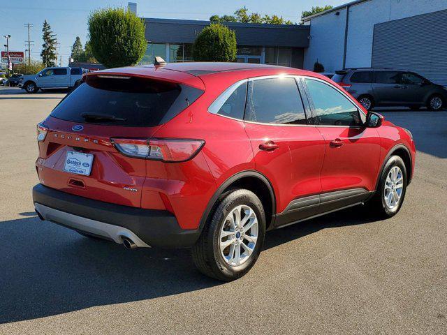 2021 ford escape se