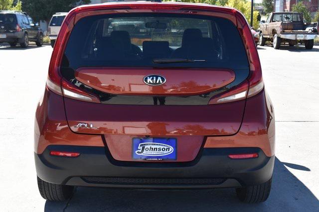 2021 kia soul lx