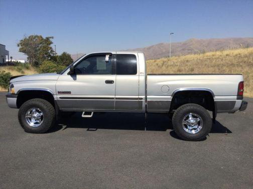 2000 dodge ram 2500 in co bluffs, iowa