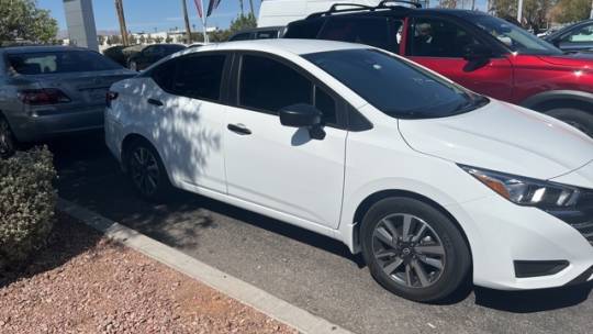 2024 nissan versa s