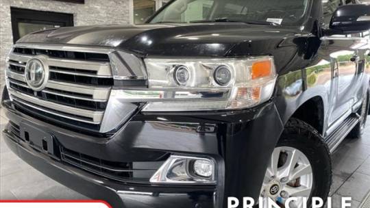 2018 toyota land cruiser base
