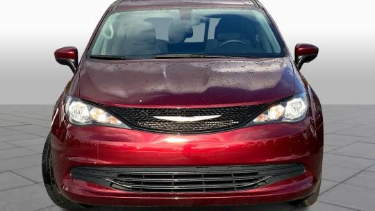 2020 Chrysler Voyager
