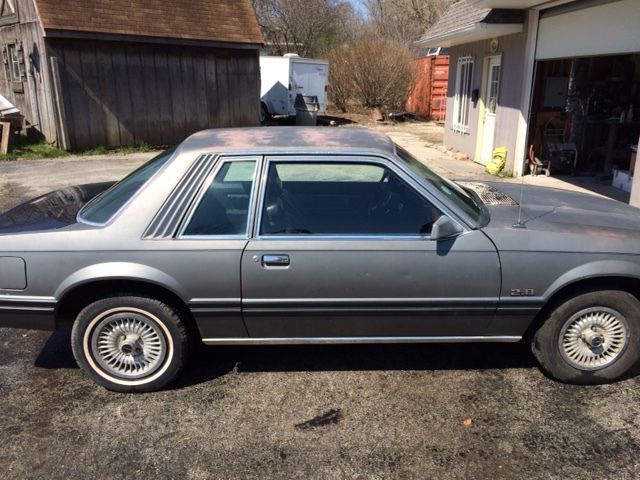 1979 ford mustang notchback - great condition - no engine or trans clean title