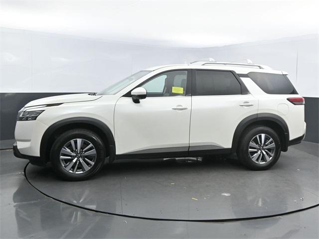 2022 nissan pathfinder sl