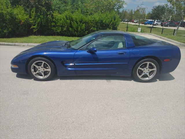 2004 chevrolet corvette base