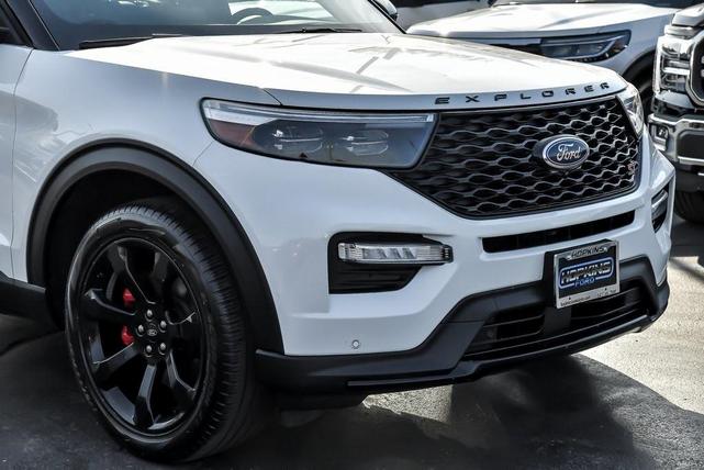 2022 ford explorer st