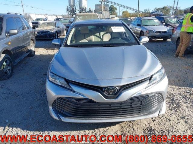 2018 toyota camry le