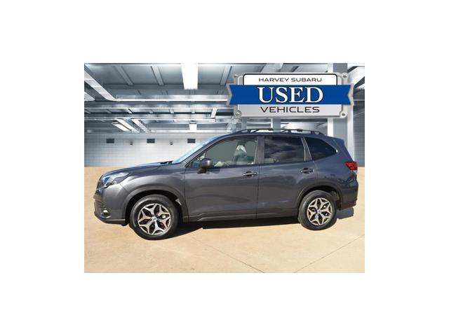2022 subaru forester premium