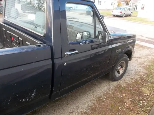 1993 ford f150 xl rwd auto 4.9l in-line 6cyl w/ 8ft bed