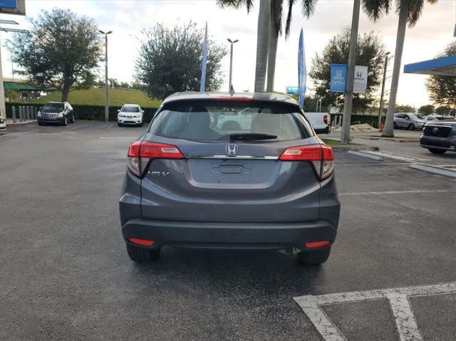 2022 honda hr-v lx