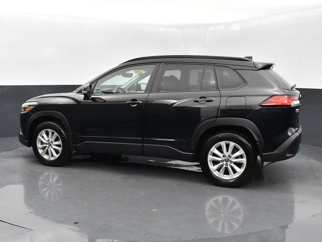 2022 toyota corolla cross le