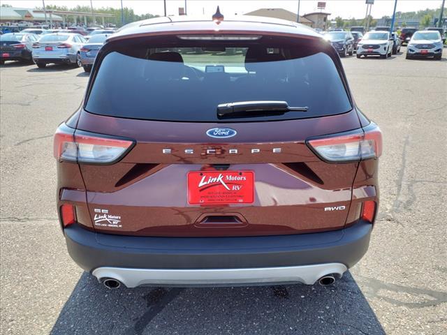 2021 ford escape se