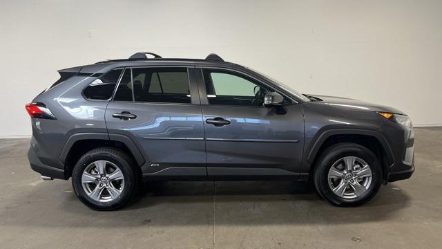 2022 toyota rav4 hybrid le