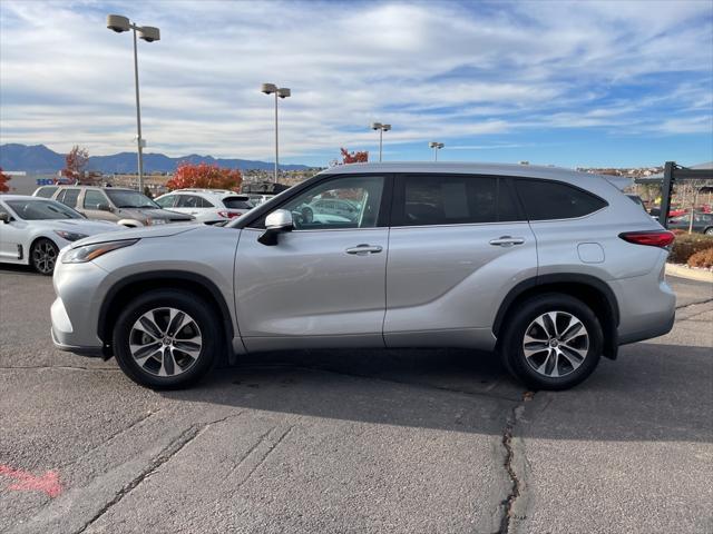2023 toyota highlander xle