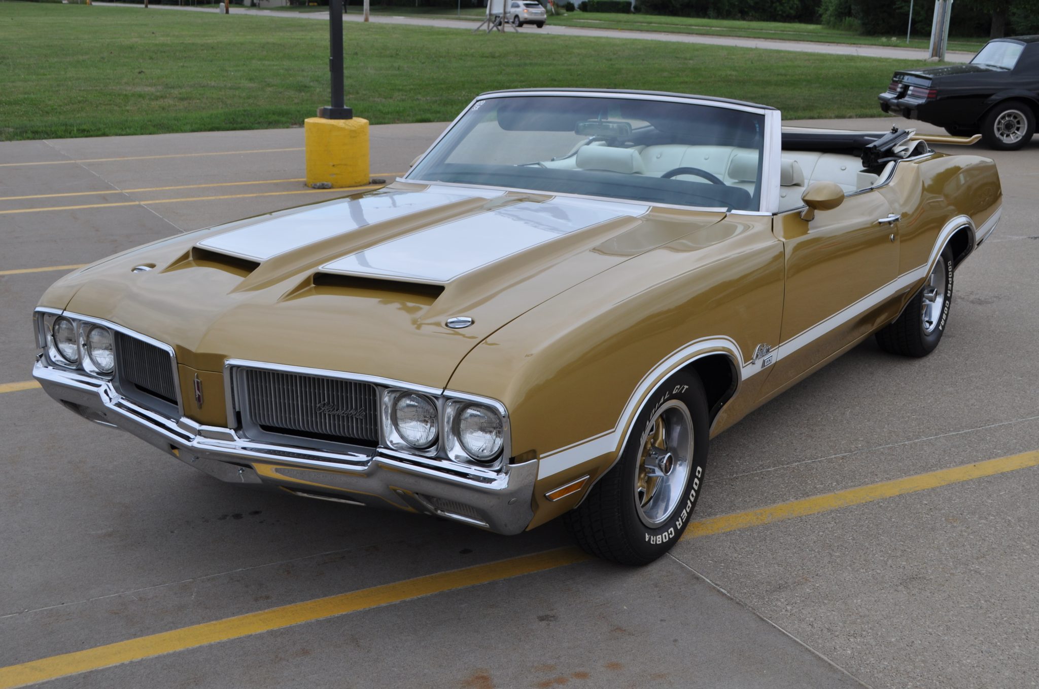1970 oldsmobile cutlass supreme convertible