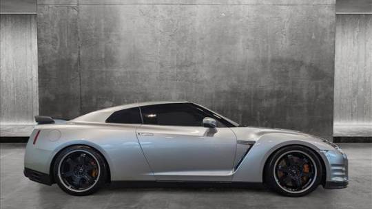 2014 Nissan GT-R