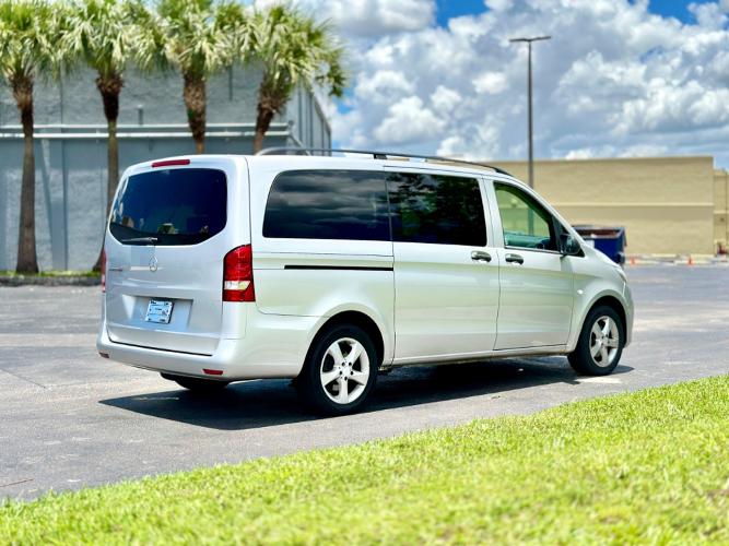 used 2016 mercedes-benz metris passenger van