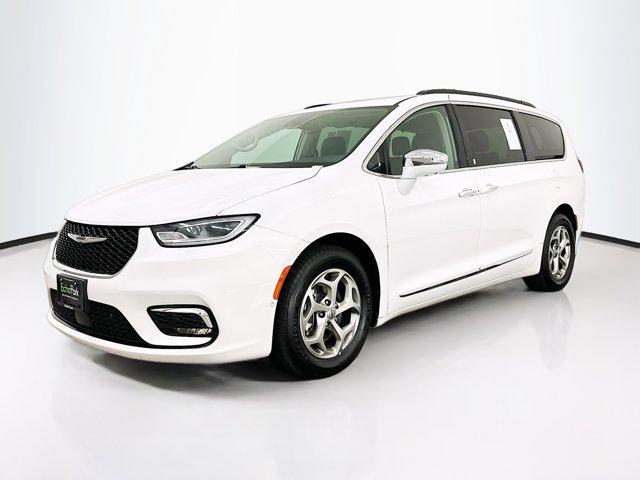 2022 chrysler pacifica limited