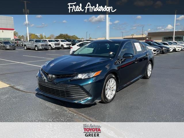 2018 toyota camry le