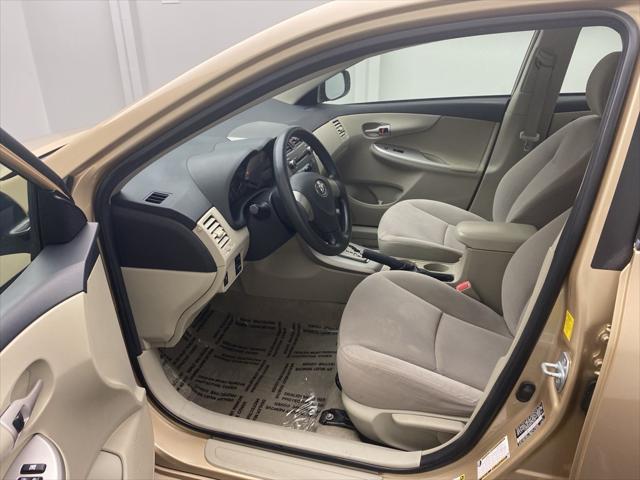 2011 toyota corolla le