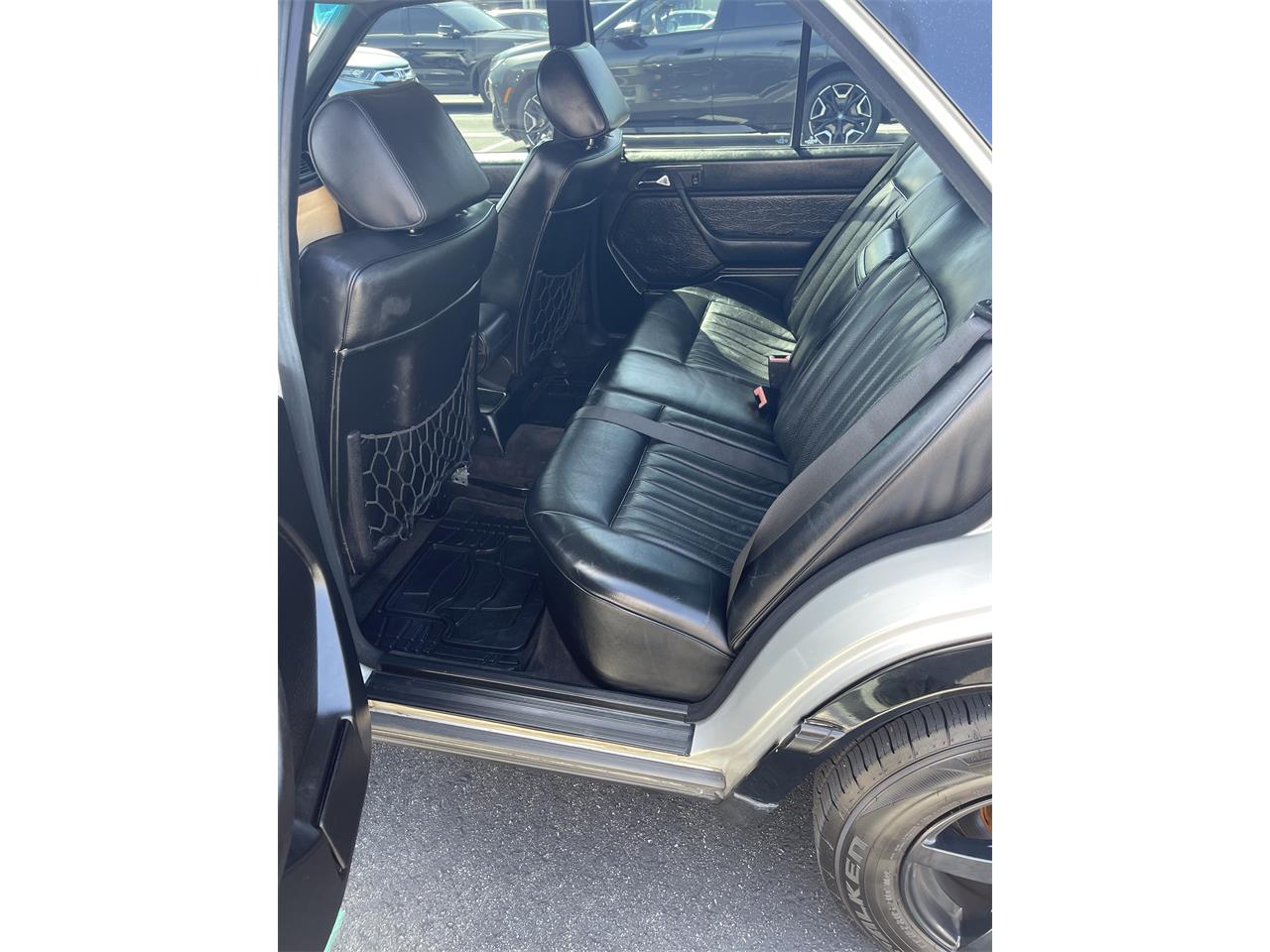 1987 mercedes-benz 300d