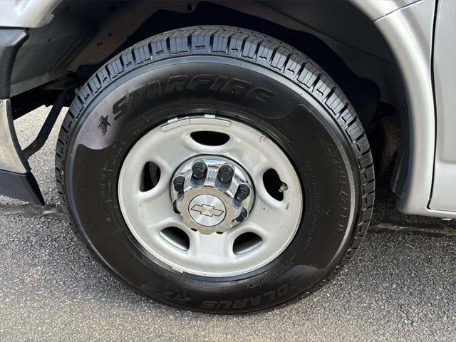 2019 chevrolet express 3500 lt