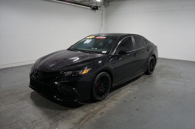 2023 toyota camry se